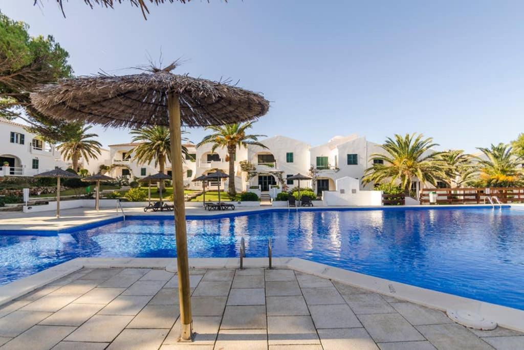 Happy Menorca apartamento duplex ,piscina,aire acondicionado,wiffi Port d'Addaia Exterior foto