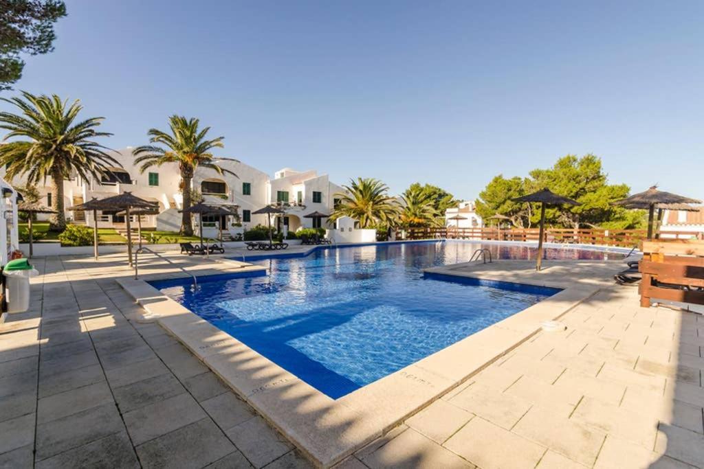 Happy Menorca apartamento duplex ,piscina,aire acondicionado,wiffi Port d'Addaia Exterior foto